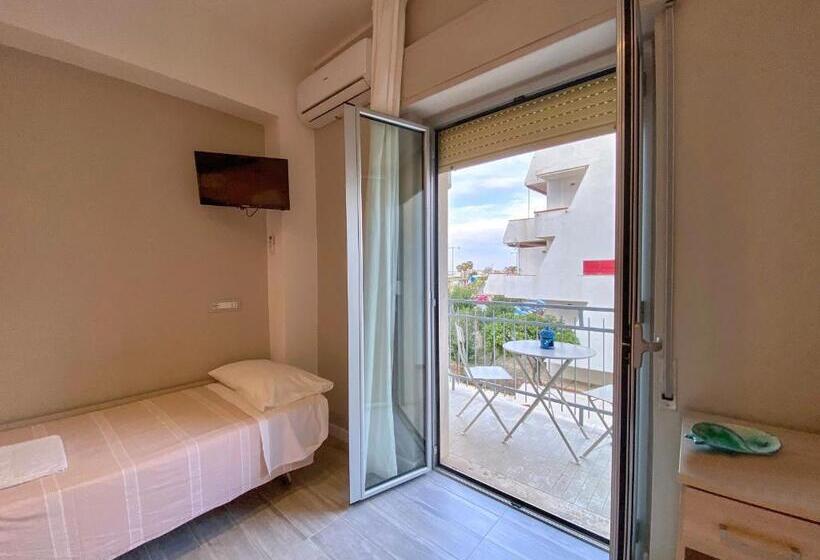 四人标准间, Naranja