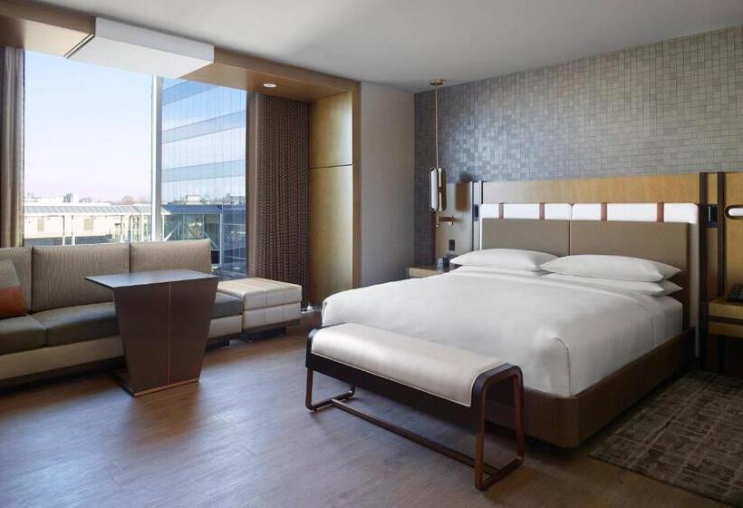 اتاق استاندارد با تخت بزرگ, Lexington Marriott City Center