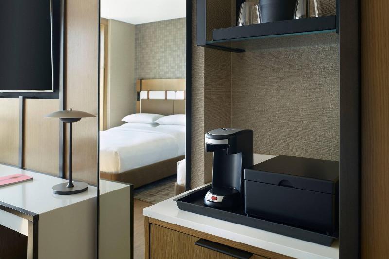 اتاق استاندارد با تخت بزرگ, Lexington Marriott City Center