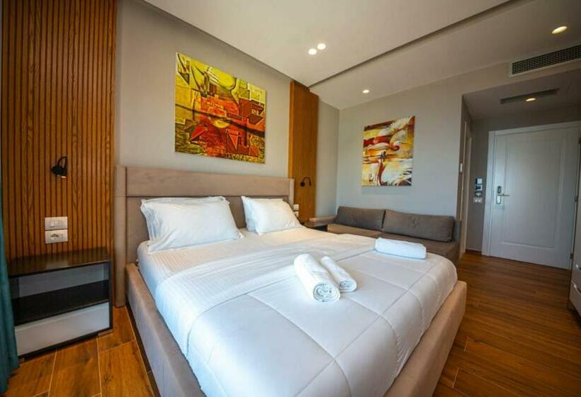 غرفة ديلوكس مطلّة علي البحر, King Hotel Ksamil