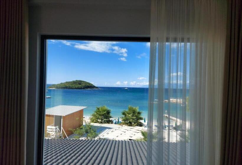 جناح مطلّ علي البحر, King Hotel Ksamil