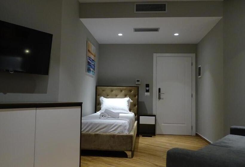 غرفة عائلية, King Hotel Ksamil