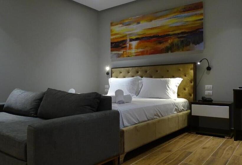 غرفة عائلية, King Hotel Ksamil