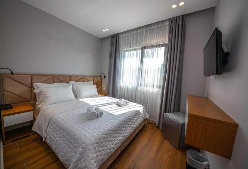 غرفة قياسية, King Hotel Ksamil