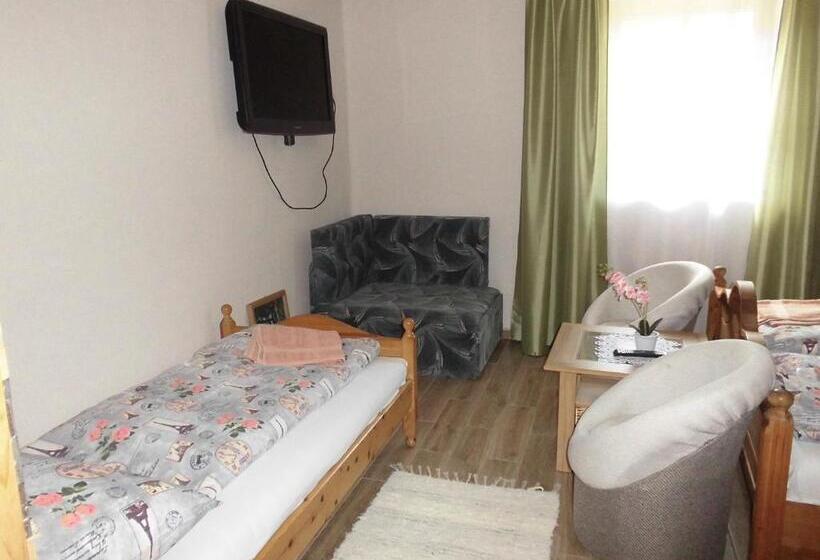 Superior Trippelrum, Napfény Apartman