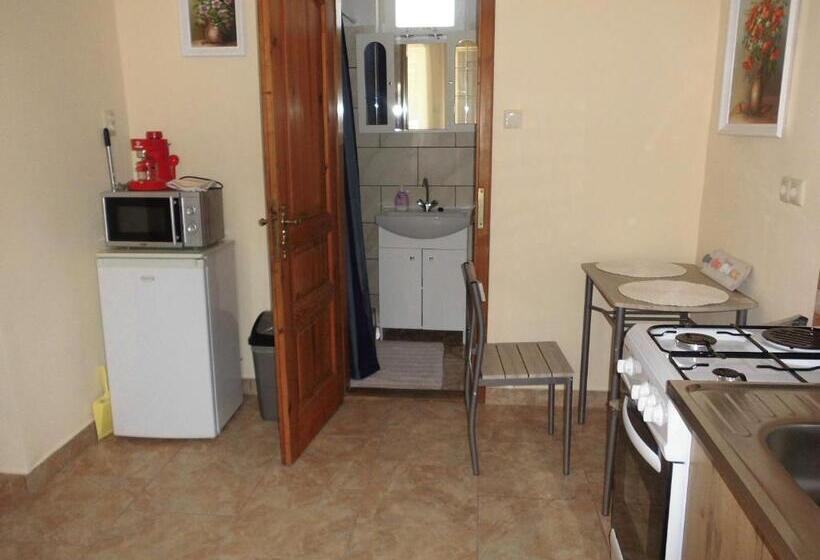 Superior Trippelrum, Napfény Apartman