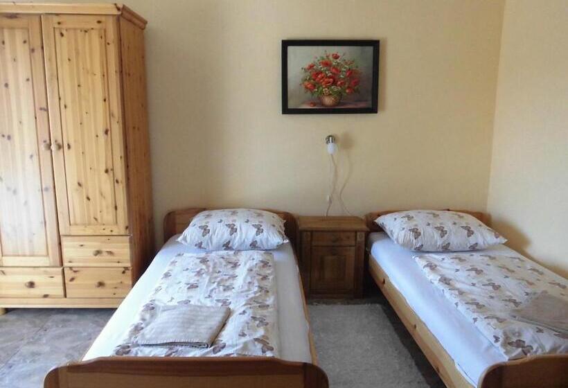 Standardrum, Napfény Apartman