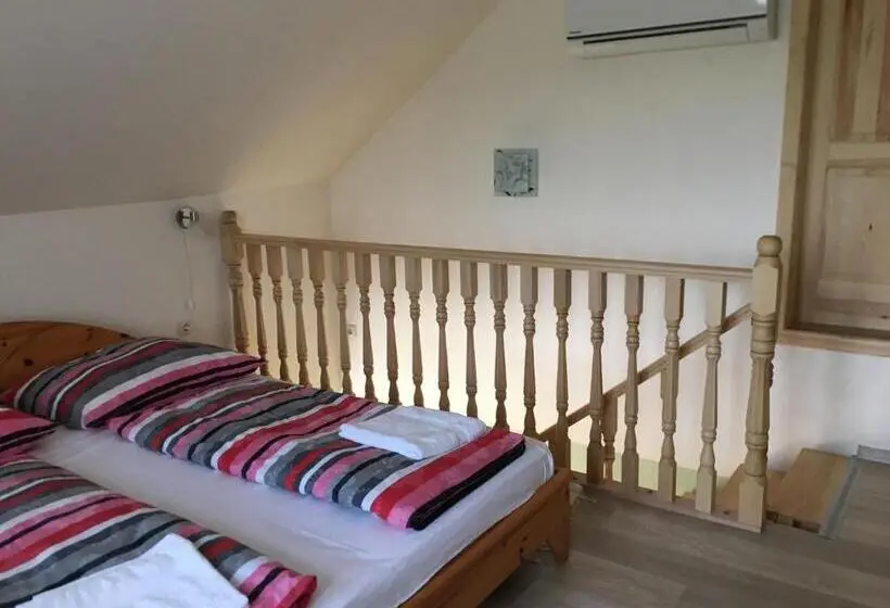 スーペリアファミリールーム, Napfény Apartman
