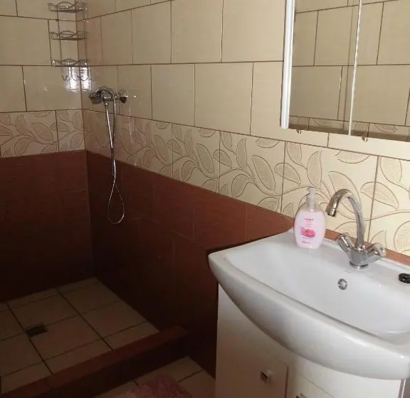 スーペリアファミリールーム, Napfény Apartman