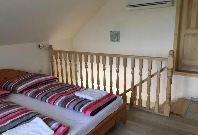 Superior Familjerum, Napfény Apartman