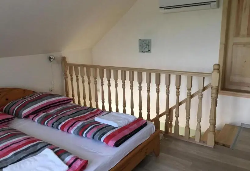 スーペリアファミリールーム, Napfény Apartman