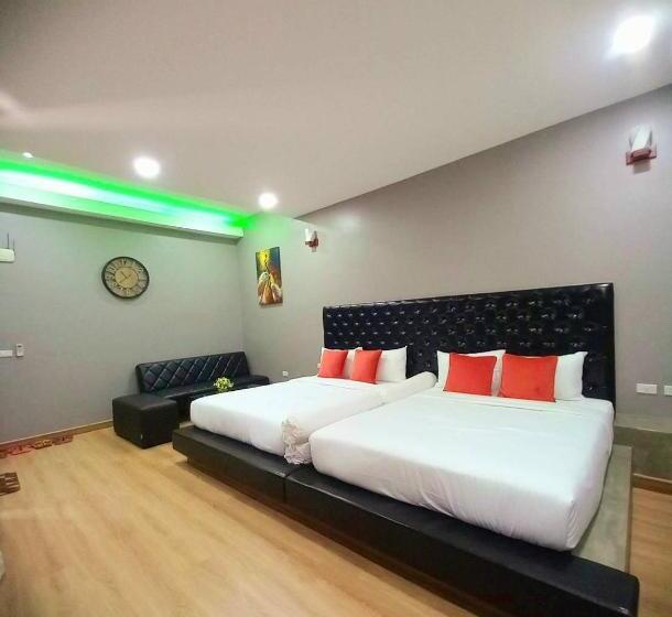 Семейный Номер, Sawasdee​ Buriram​ Resort