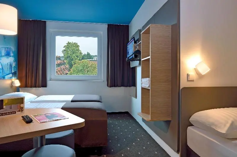 スタンダードトリプルルーム, B&b Hotel Wolfsburg Weyhausen
