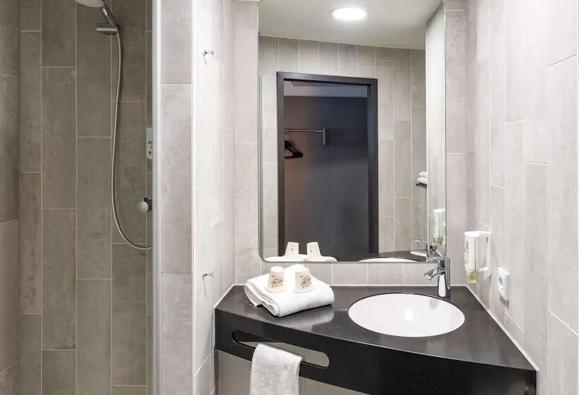 スタンダードトリプルルーム, B&b Hotel Wolfsburg Weyhausen