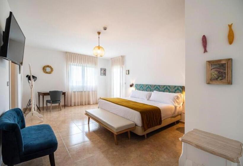 高级大房间, As Sete Campás