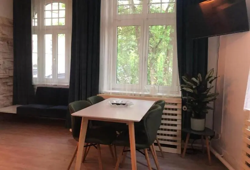 ３ベッドルームアパートメント, Ferienzimmer Tübingen