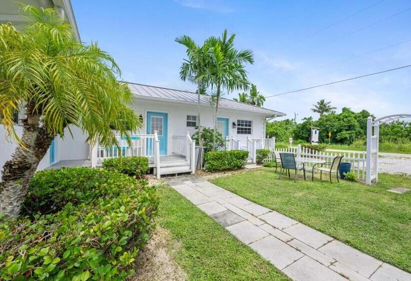 غرفة قياسية مطلّة علي الحديقة, Seahorse Beach Bungalows