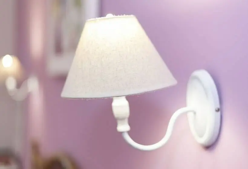 اتاق استاندارد, Violetta