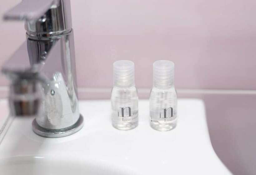 スタンダードルーム, Violetta