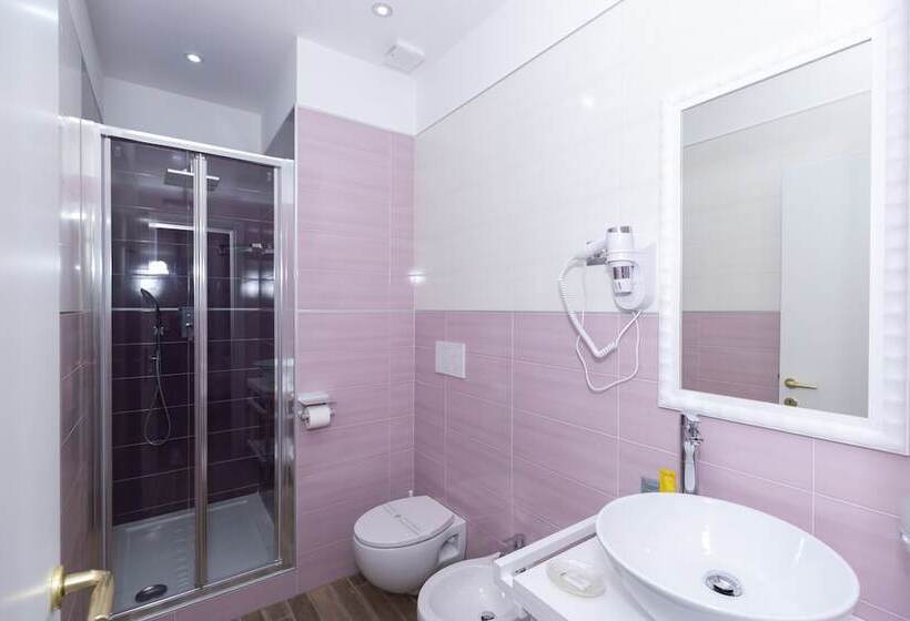 スタンダードルーム, Violetta