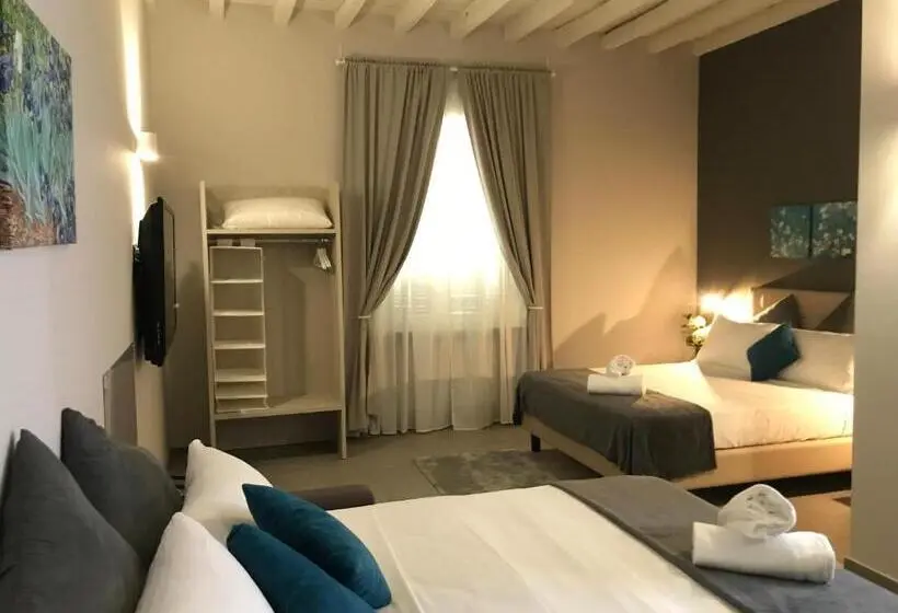 スタンダード４人部屋, Lo Stallone  Malpensa Milan Airport