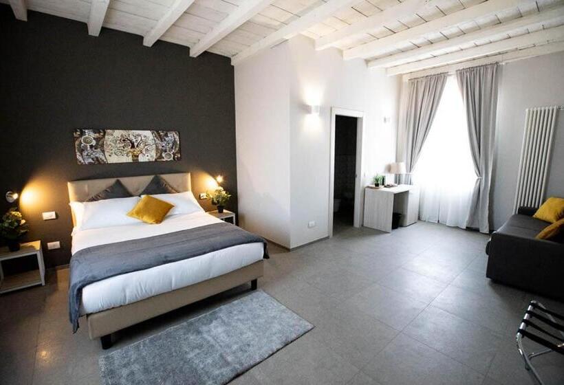 חדר סטנדרט לארבעה, Lo Stallone  Malpensa Milan Airport