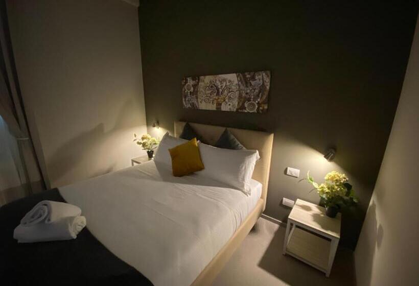 חדר סטנדרט לארבעה, Lo Stallone  Malpensa Milan Airport