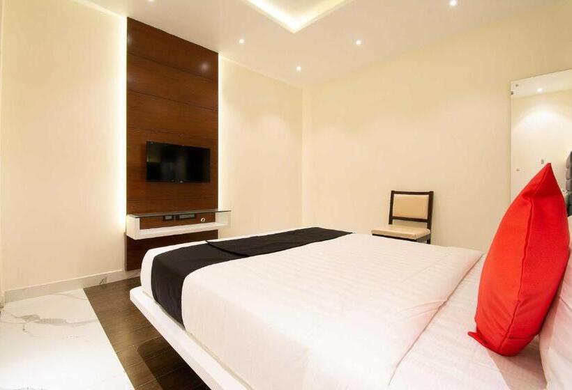 デラックストリプルルーム, Collection O Hotel Royal Benza