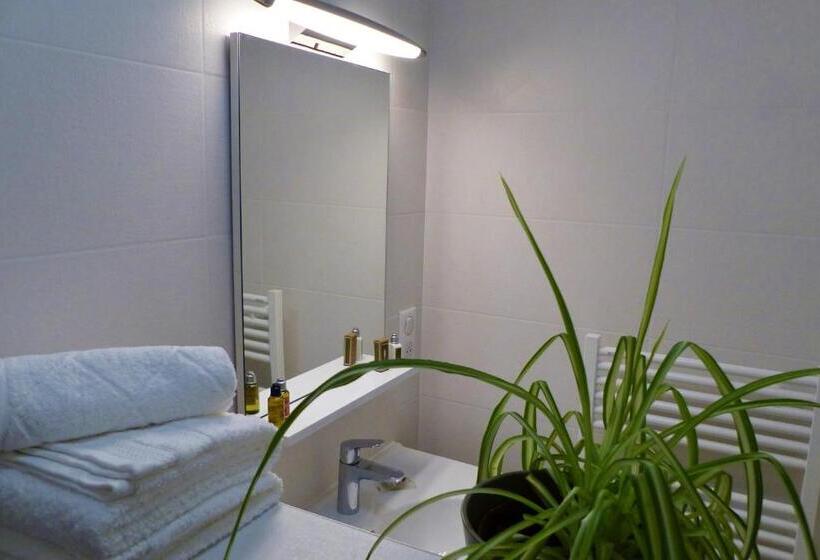 סטודיו דלוקס, Résidence 14 Moulins