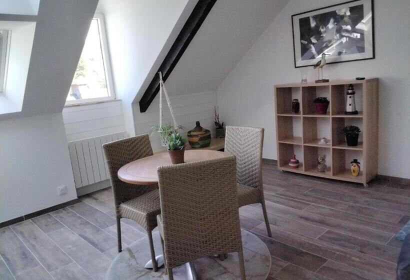 דירת חדר, Résidence 14 Moulins