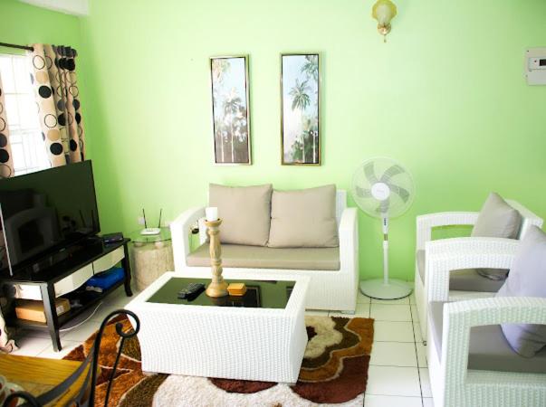 آپارتمان لوکس 1 خوابه, Silver View Apartments