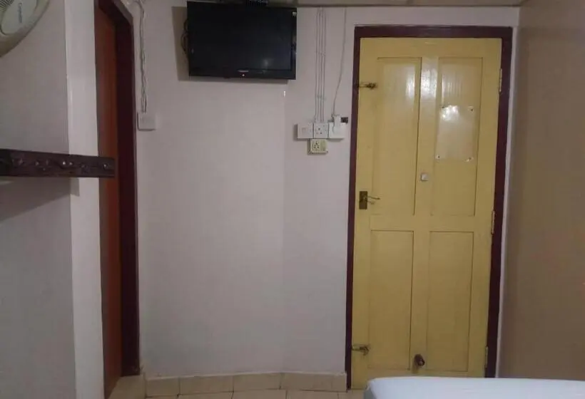 Deluxe Yhden Hengen Huone, Anandan Tourist Home