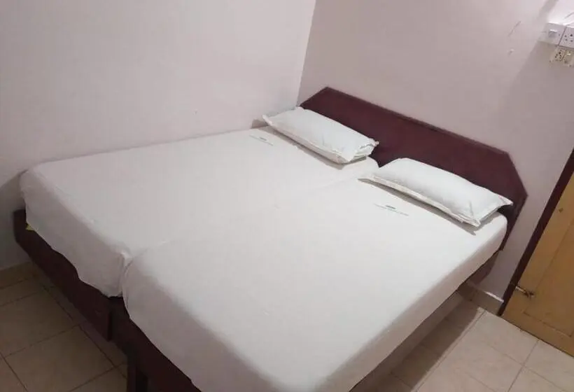 Economy-huone, Anandan Tourist Home