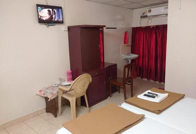 スーペリアールーム, Anandan Tourist Home