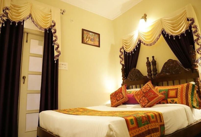 Номер Deluxe, Ganesha Palace