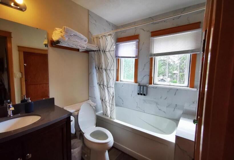 标准间, Riverfront Estate Bed&breakfast Banff