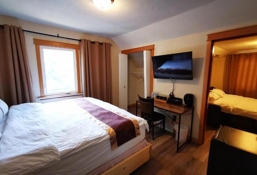 ファミリールーム, Riverfront Estate Bed&breakfast Banff