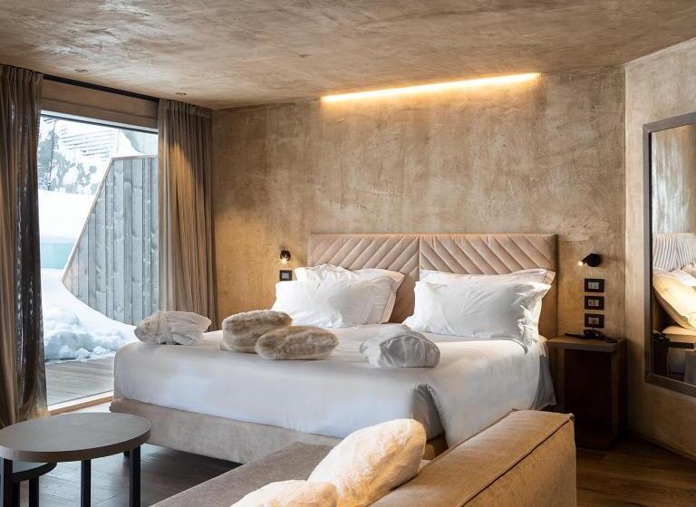 Полулюкс, Bergman Mountain