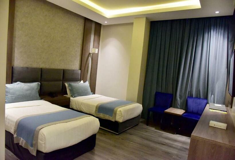 适合残疾人使用的标准间, Grand Silverton