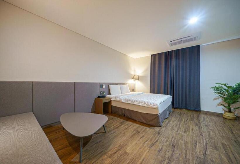 Quarto Deluxe Cama King, Mtm Family