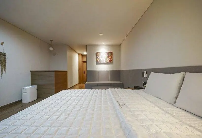 Deluxe-huone King-vuode, Mtm Family