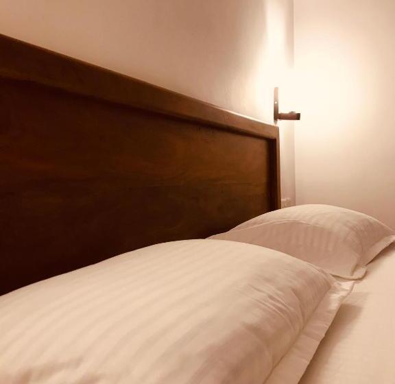 اتاق استاندارد, The Loft