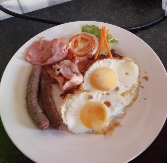 اتاق استاندارد, Riverside Guesthouse B & B