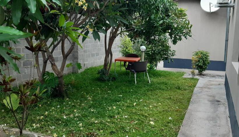 اتاق استاندارد, Riverside Guesthouse B & B