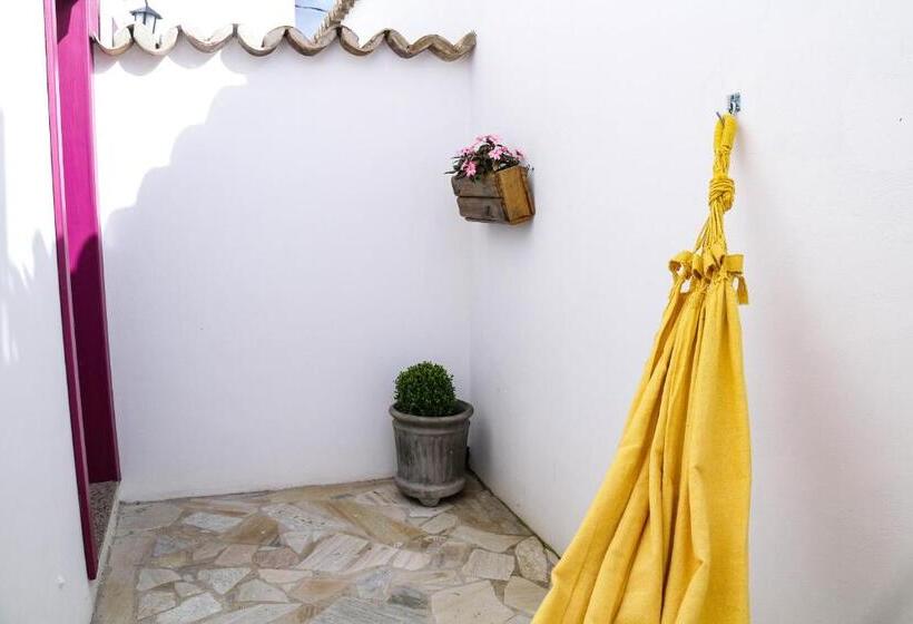 اتاق استاندارد سه تخته با بالکن, Pousada Berço Mineiro