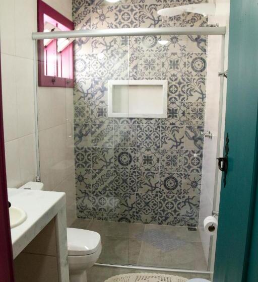 اتاق استاندارد سه تخته با بالکن, Pousada Berço Mineiro