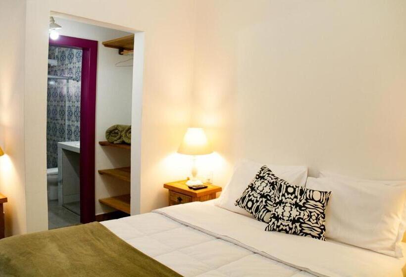 اتاق استاندارد با بالکن, Pousada Berço Mineiro