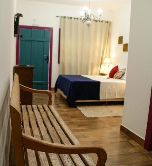 اتاق استاندارد با بالکن, Pousada Berço Mineiro