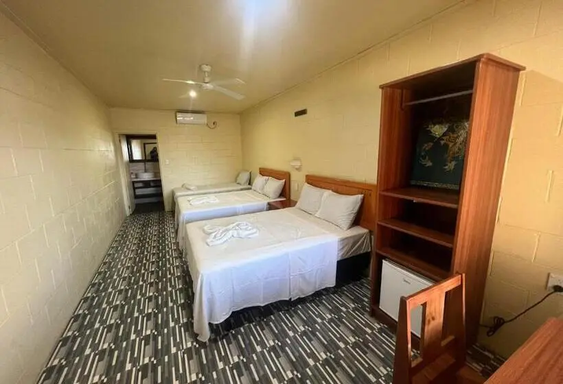 اتاق خانوادگی, Transit Motel