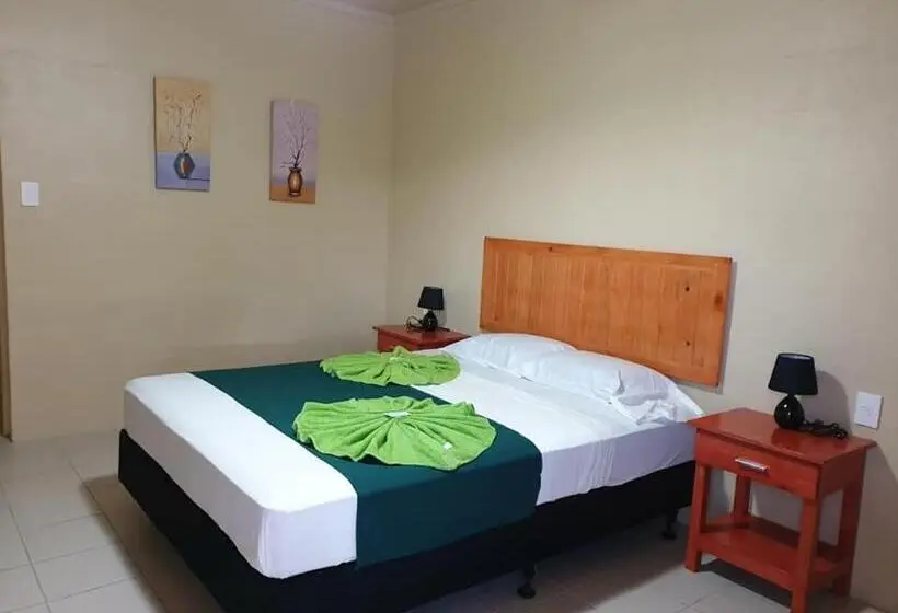 اتاق استاندارد, Transit Motel